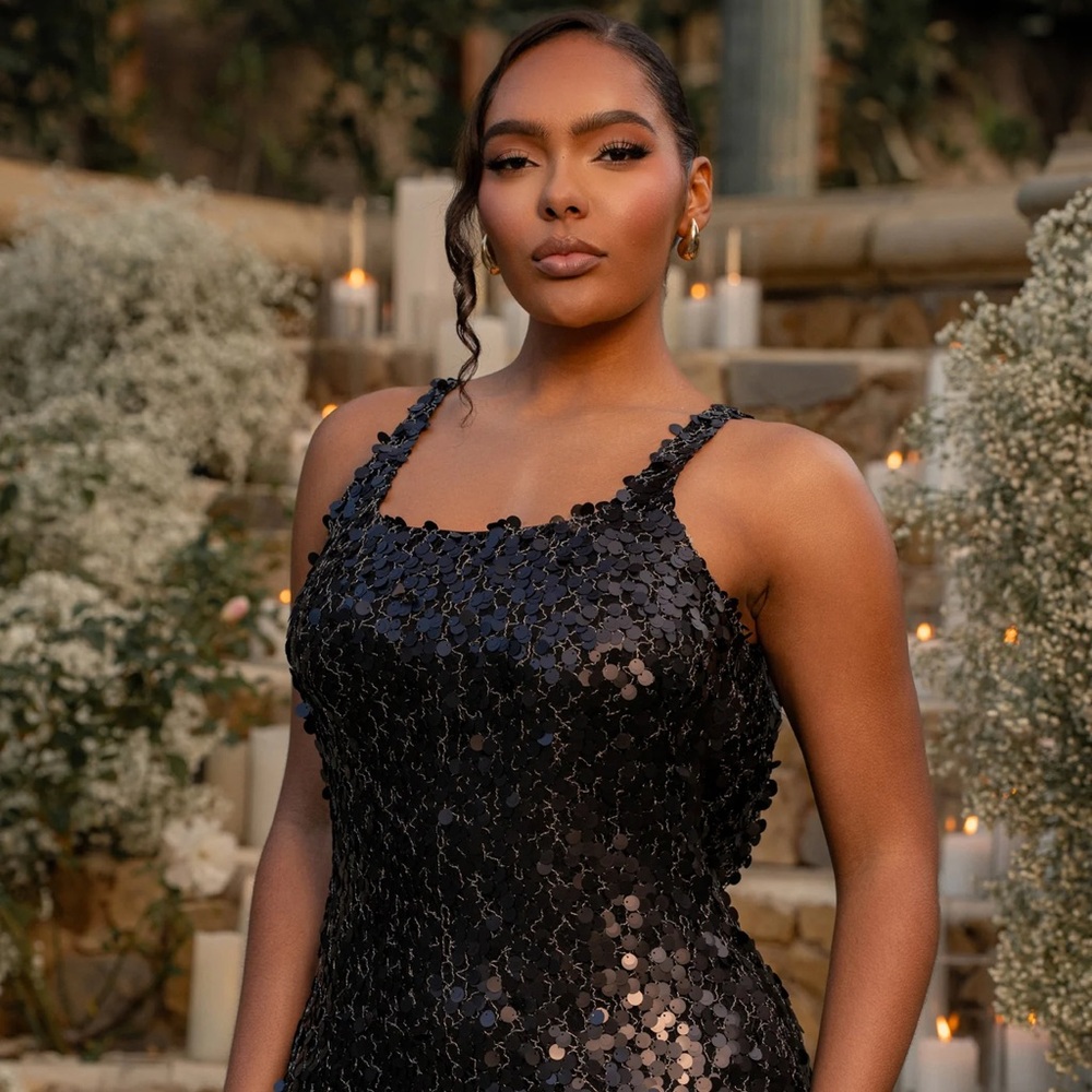 Great sequin holiday party dress!